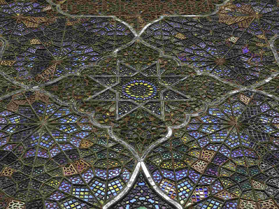 picture of Gerecheni lattice-works in Golestan palace