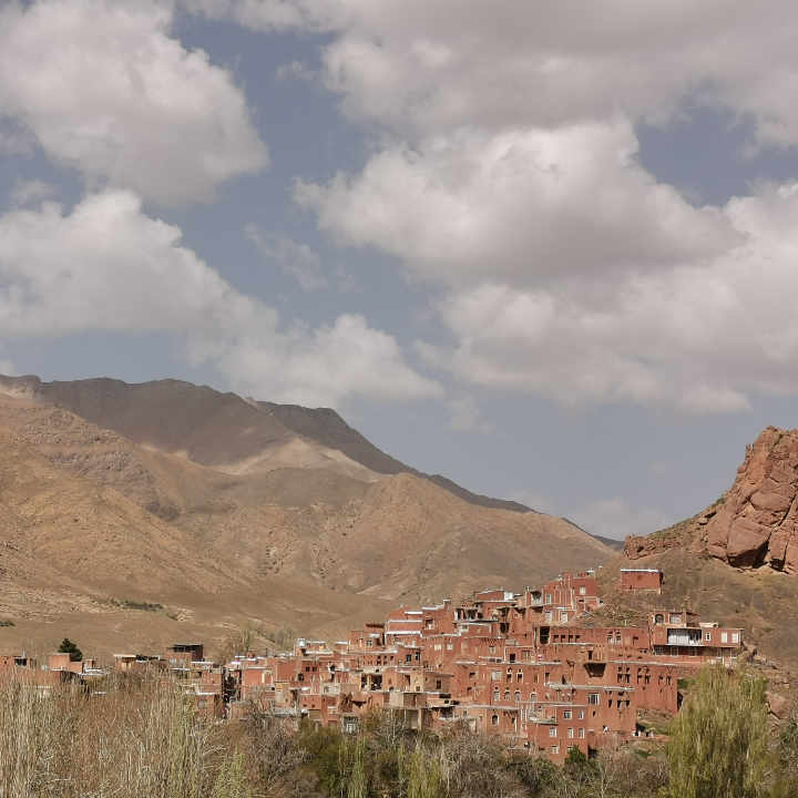 picture showing a view over Abyaneh